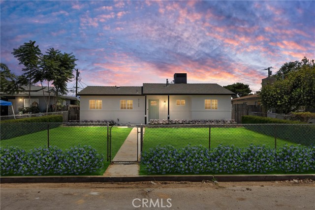 3125 Fillmore Avenue, Bakersfield CA: https://media.crmls.org/medias/a677e56a-fbf4-4397-8737-c900d6e9c03e.jpg