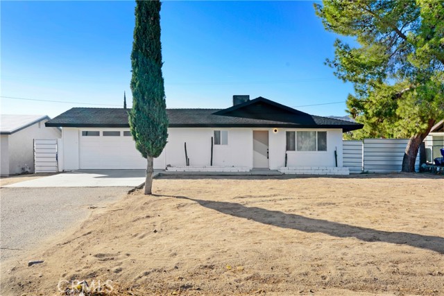 Detail Gallery Image 1 of 30 For 61601 Capilla Dr, Joshua Tree,  CA 92252 - 2 Beds | 1 Baths