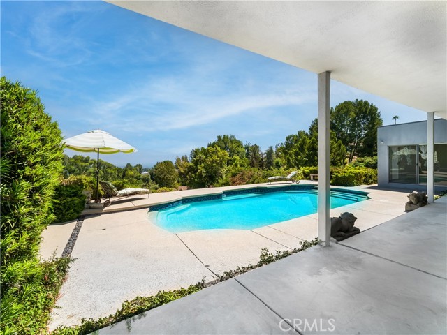 20193 Adele Drive, Woodland Hills CA: https://media.crmls.org/medias/a678b83a-2b85-45f6-a652-14f6222368d3.jpg