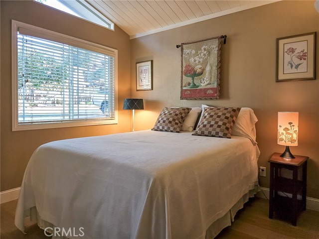 Detail Gallery Image 12 of 26 For 1825 Benson Ave, Cambria,  CA 93428 - 3 Beds | 2/1 Baths