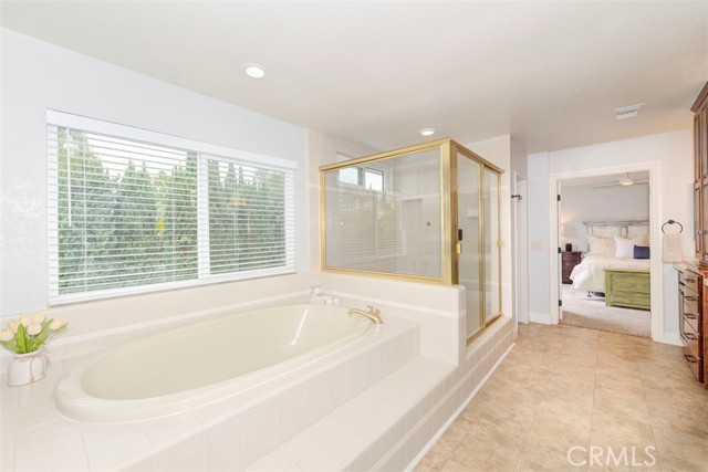 26752 Magdalena Lane, Mission Viejo CA: https://media.crmls.org/medias/a67967c4-b0da-4f02-a2a2-d19d54943209.jpg