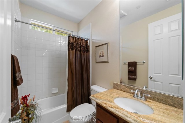 Detail Gallery Image 28 of 59 For 4061 Elderberry Cir, Corona,  CA 92882 - 4 Beds | 4/1 Baths