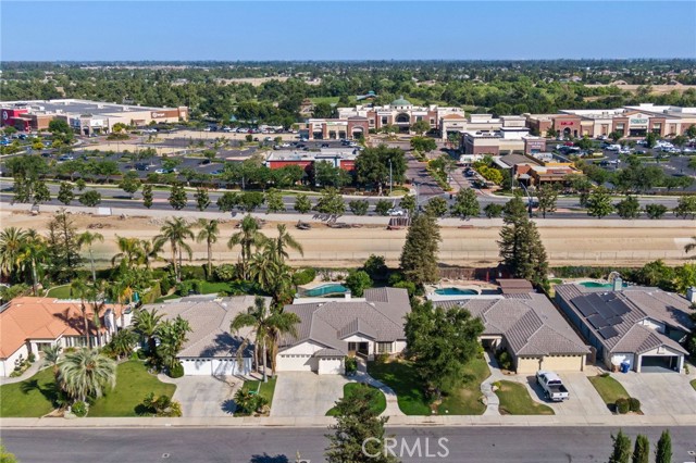 631 Faversham Way, Bakersfield CA: https://media.crmls.org/medias/a679dd6a-1542-4f67-b20e-c5d1d7d8f977.jpg