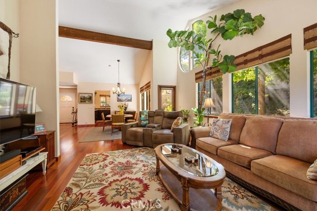 6271 Twinberry Circle, Avila Beach CA: https://media.crmls.org/medias/a67bb980-8ce0-4ccf-aeaf-e15a8f253a92.jpg