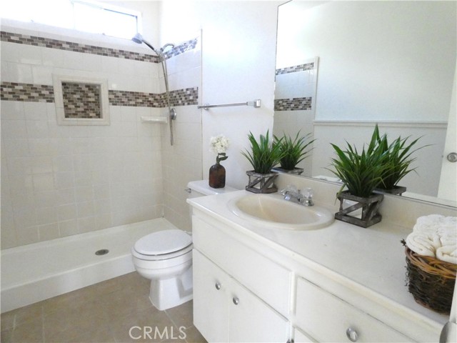 Detail Gallery Image 12 of 19 For 1615 Carmel Ln, Santa Maria,  CA 93454 - 2 Beds | 2 Baths