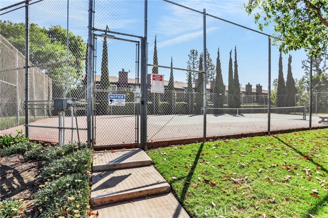 Detail Gallery Image 38 of 38 For 2766 via Hacienda #102,  Fullerton,  CA 92835 - 3 Beds | 2/1 Baths