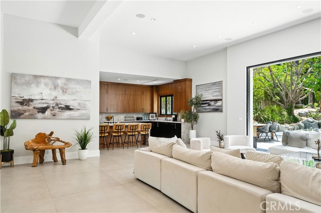 4609 Louise Avenue, Encino CA: https://media.crmls.org/medias/a67ccfb7-741b-49f9-a58e-45c7c5a30b20.jpg