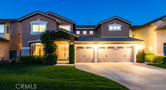 6950 Winterberry Way, Eastvale, CA 92880