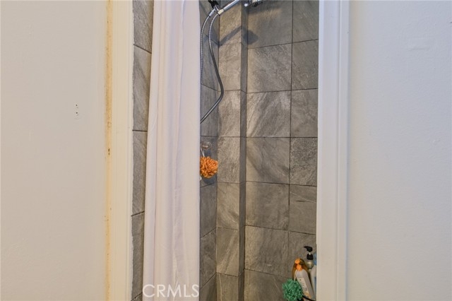 Detail Gallery Image 40 of 49 For 1709 E Luray, Long Beach,  CA 90807 - 5 Beds | 5 Baths