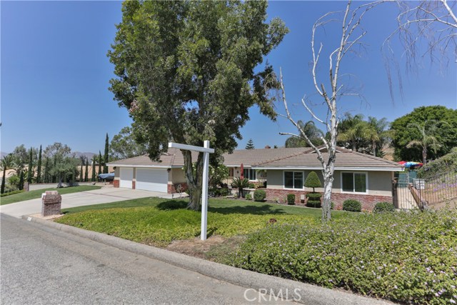 1781 Bel Air St, Corona, CA 92881