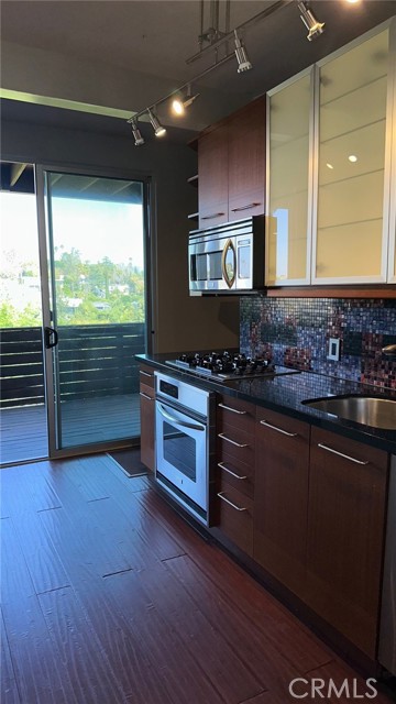 Detail Gallery Image 9 of 59 For 1419 Angelus Ave, Los Angeles,  CA 90026 - 2 Beds | 2 Baths