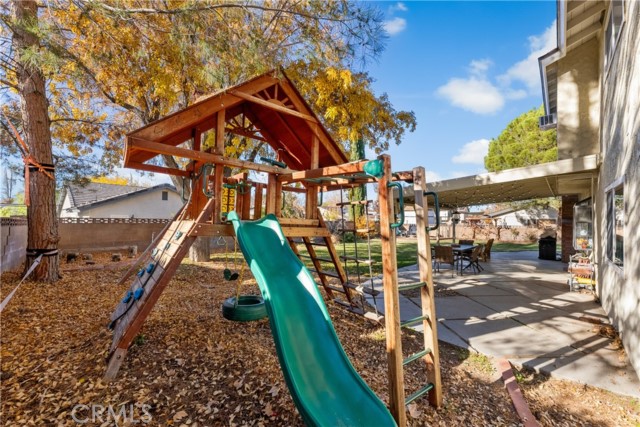 Detail Gallery Image 47 of 60 For 1635 Staffordshire, Lancaster,  CA 93534 - 4 Beds | 3 Baths