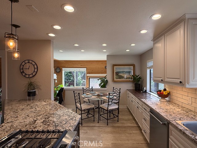 Detail Gallery Image 21 of 55 For 2298 Tipton St, Cambria,  CA 93428 - 2 Beds | 2/1 Baths