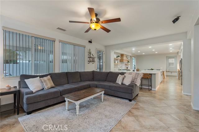 Detail Gallery Image 13 of 66 For 8111 Finch St, Corona,  CA 92880 - 5 Beds | 3 Baths