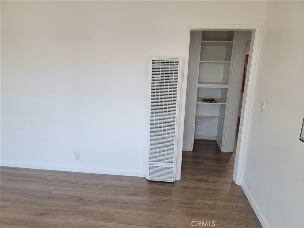 MLS #OC25273985 image #12