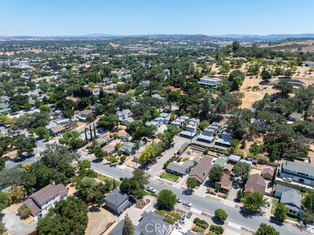 144 12th Street, Paso Robles CA: https://media.crmls.org/medias/a680a4b2-a6bb-4301-acce-ecee769cd39e.jpg