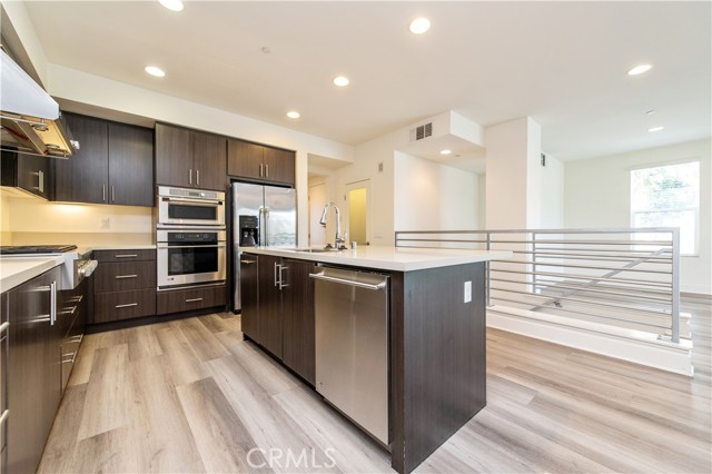 Detail Gallery Image 17 of 31 For 120 Rockefeller, Irvine,  CA 92612 - 3 Beds | 3 Baths