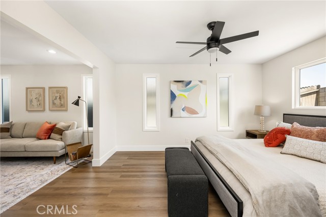 9802 Effingham Drive, Huntington Beach CA: https://media.crmls.org/medias/a681d7e2-d312-4ea7-93d9-051c33e78209.jpg