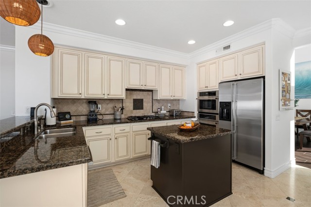 Detail Gallery Image 14 of 55 For 515 Avenida Ossa, San Clemente,  CA 92672 - 4 Beds | 3 Baths