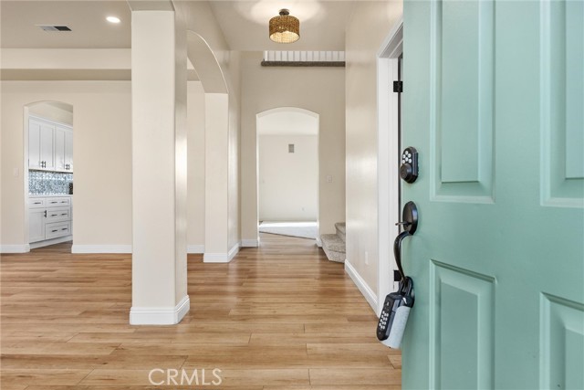 Detail Gallery Image 16 of 55 For 8707 Shore View, Bakersfield,  CA 93312 - 4 Beds | 3 Baths