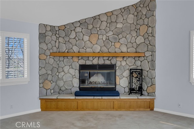 Detail Gallery Image 12 of 52 For 28194 Grenoble Ln, Lake Arrowhead,  CA 92352 - 3 Beds | 2/1 Baths