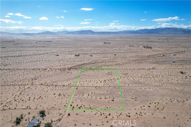 Image 2 of 21 For 82480 Pipeline Road