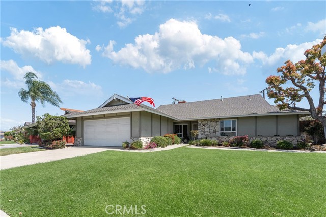 Detail Gallery Image 2 of 55 For 557 S Gardner Dr, Orange,  CA 92866 - 3 Beds | 2 Baths