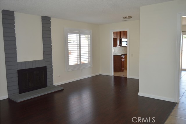 Detail Gallery Image 12 of 43 For 13638 Persimmon Rd, Moreno Valley,  CA 92553 - 4 Beds | 2 Baths