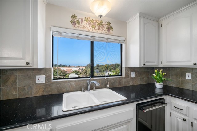 Detail Gallery Image 9 of 72 For 758 via Bandolero, Arroyo Grande,  CA 93420 - 5 Beds | 3/1 Baths