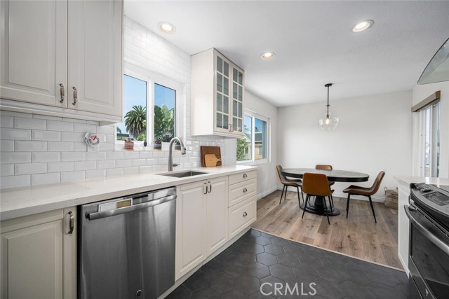 226 Grand, Long Beach CA: https://media.crmls.org/medias/a685ed8b-9c72-4419-a24d-17e0973da140.jpg
