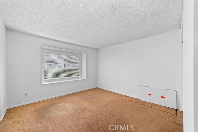 202 Evergreen Court, Azusa CA: https://media.crmls.org/medias/a68855bd-b2a6-4a0d-89f1-bf9b4b3ddaf0.jpg