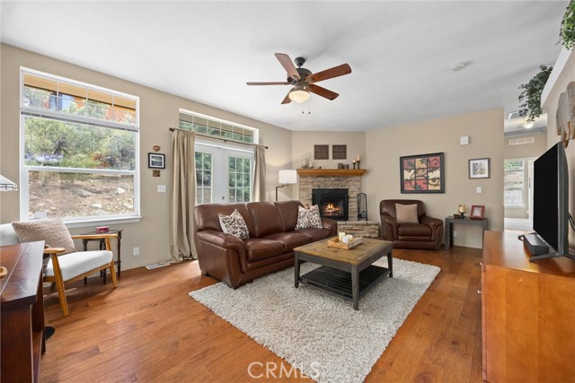 Detail Gallery Image 13 of 33 For 2105 Zermatt Dr, –,  CA 93222 - 2 Beds | 2 Baths