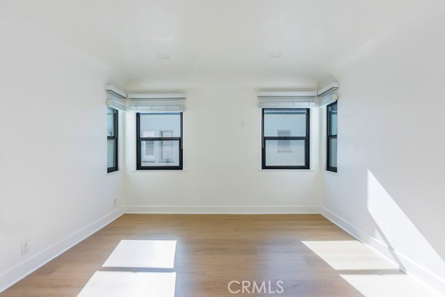 Detail Gallery Image 32 of 43 For 128 S Harper, Los Angeles,  CA 90048 - 3 Beds | 2 Baths