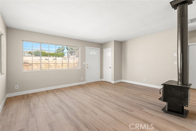 Detail Gallery Image 15 of 25 For 19223 Rocksprings Rd, Hesperia,  CA 92345 - 3 Beds | 1 Baths