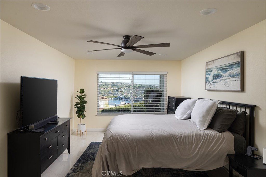 MLS #OC25274633 image #7