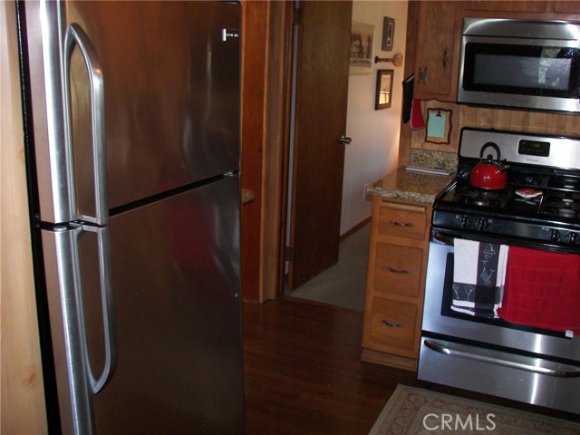 Detail Gallery Image 16 of 39 For 21524 Crest Forest Dr, Cedarpines Park,  CA 92322 - 2 Beds | 1 Baths