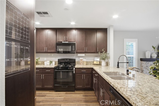 Detail Gallery Image 8 of 25 For 576 Janell Ct, Merced,  CA 95341 - 3 Beds | 2 Baths