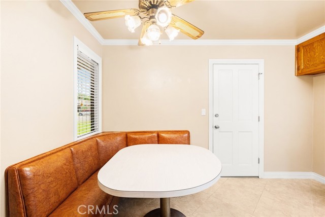 6051 Santa Barbara Avenue, Garden Grove CA: https://media.crmls.org/medias/a68b3994-982a-485d-974f-2b5b0dad6435.jpg