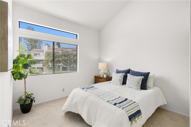 Detail Gallery Image 17 of 38 For 17172 Abalone Lane #211,  Huntington Beach,  CA 92649 - 2 Beds | 2 Baths