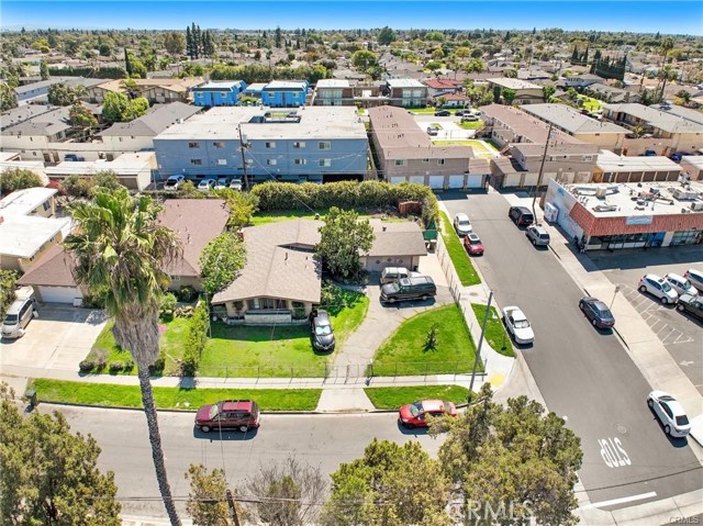 9592 Katella Avenue, Anaheim CA: https://media.crmls.org/medias/a68b706e-fd24-44a9-a2c4-02c671afdd83.jpg