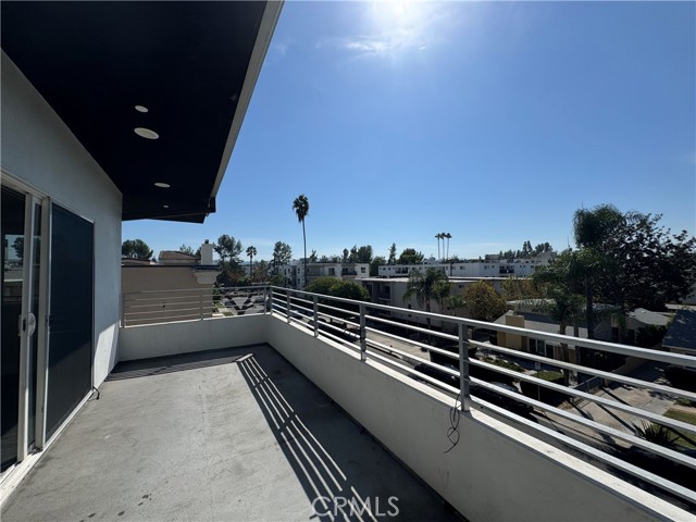 Front Image Thumbnail for CRSR26218545