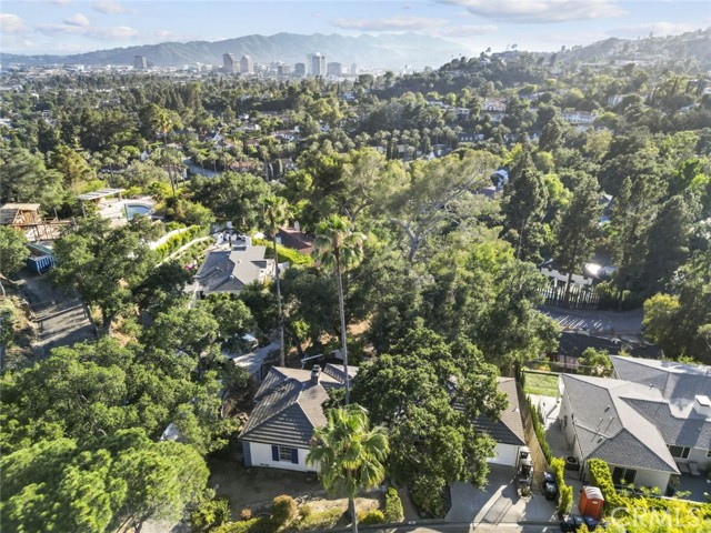 Detail Gallery Image 51 of 54 For 1815 Las Flores Dr, Glendale,  CA 91207 - 4 Beds | 3 Baths