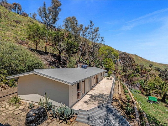 Detail Gallery Image 6 of 15 For 20537 Little Rock Way #B,  Malibu,  CA 90265 - 0 Beds | 1 Baths