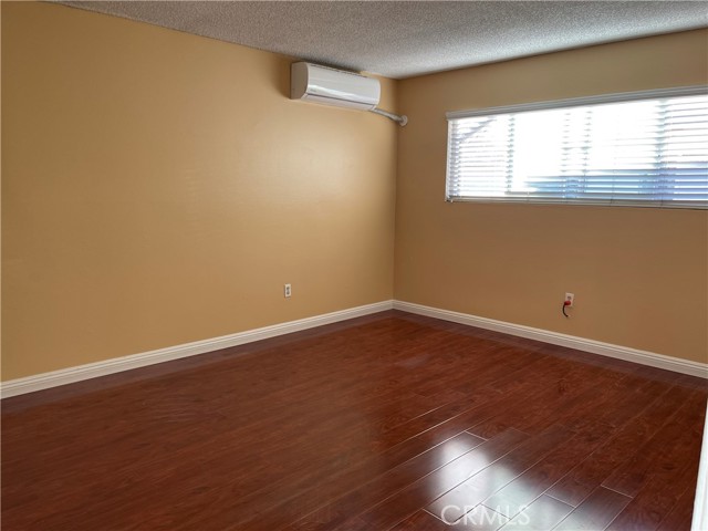 Detail Gallery Image 5 of 9 For 1218 S Athena Way, Anaheim,  CA 92806 - 2 Beds | 1 Baths