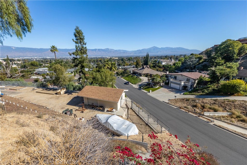 MLS #IG25253761 image #24