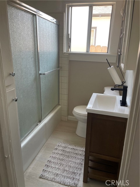12308 Centralia Street, Lakewood CA: https://media.crmls.org/medias/a68fd483-5aa3-45f4-a0ce-c5104fb55fe5.jpg