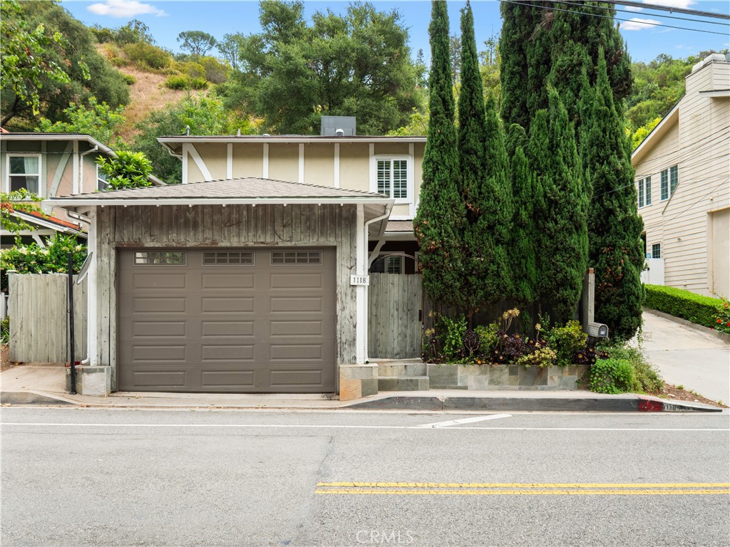 1118 N Beverly Glen Boulevard