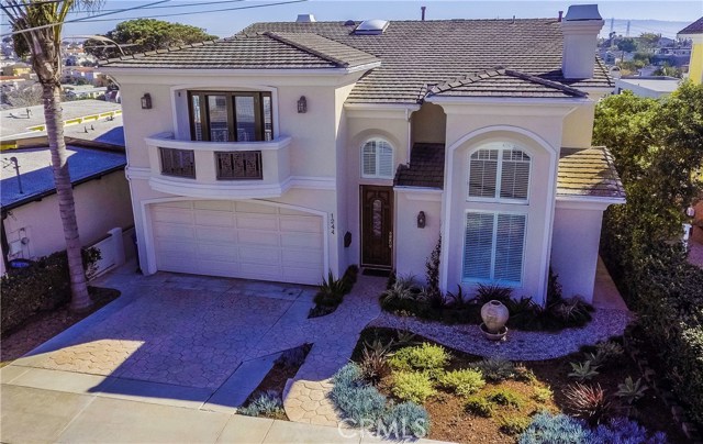 1244 9th Street, Hermosa Beach, California 90254, 5 Bedrooms Bedrooms, ,4 BathroomsBathrooms,Residential,Sold,9th,SB17035308