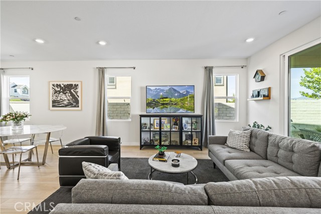 27774 Marquee Drive, Valencia CA: https://media.crmls.org/medias/a691f331-62c8-4690-a71b-db77c810e78b.jpg