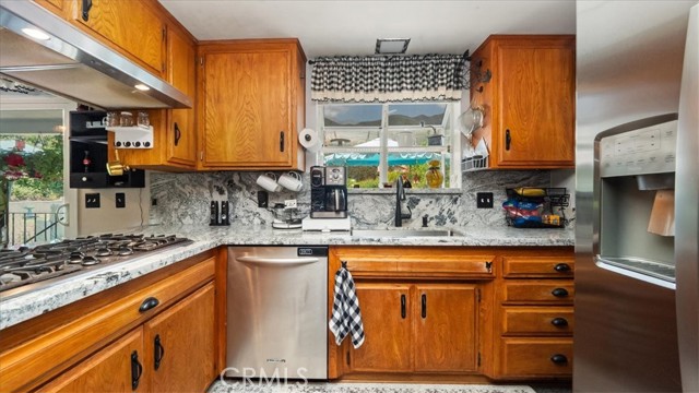 8356 Bella Vista Drive, Rancho Cucamonga CA: https://media.crmls.org/medias/a6937770-c285-445e-b981-b51d8481bf3b.jpg